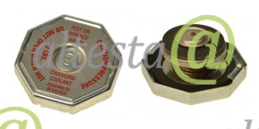 Крышка бачка расширительного John Deere 8295R 8345R OE: RE43593
